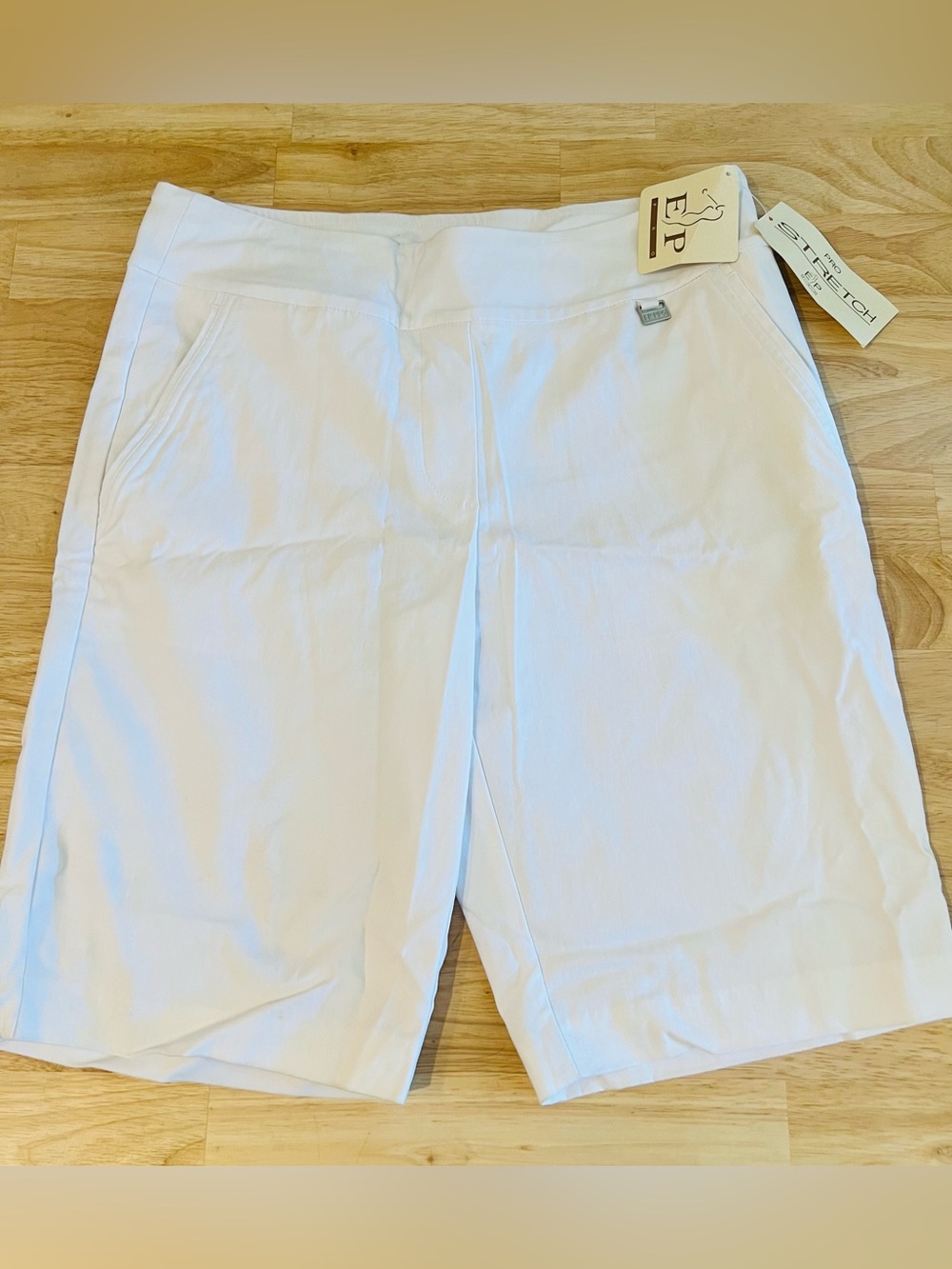 EP Pro White Bermuda Shorts for Women. Size 10. Stretch. NWT